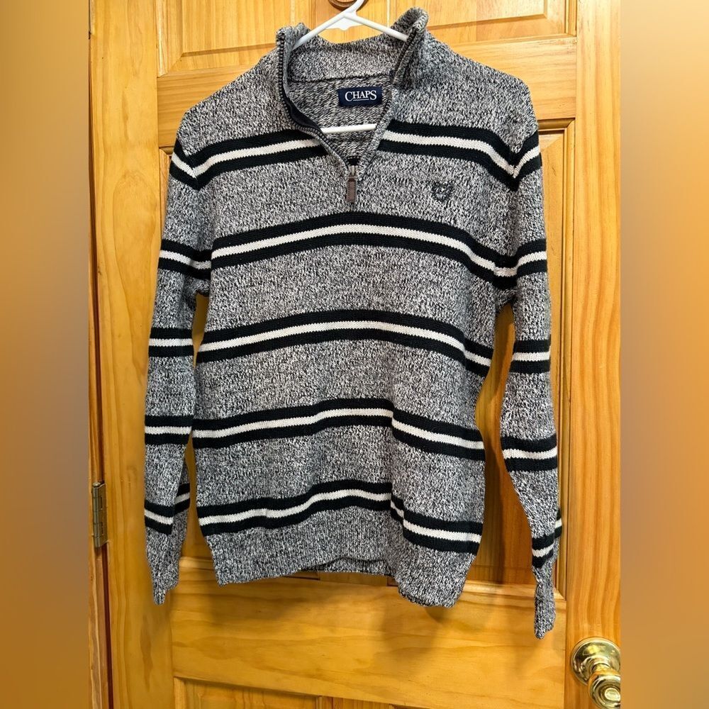 Men’s Chaps size small quarter zip sweater with leather pull